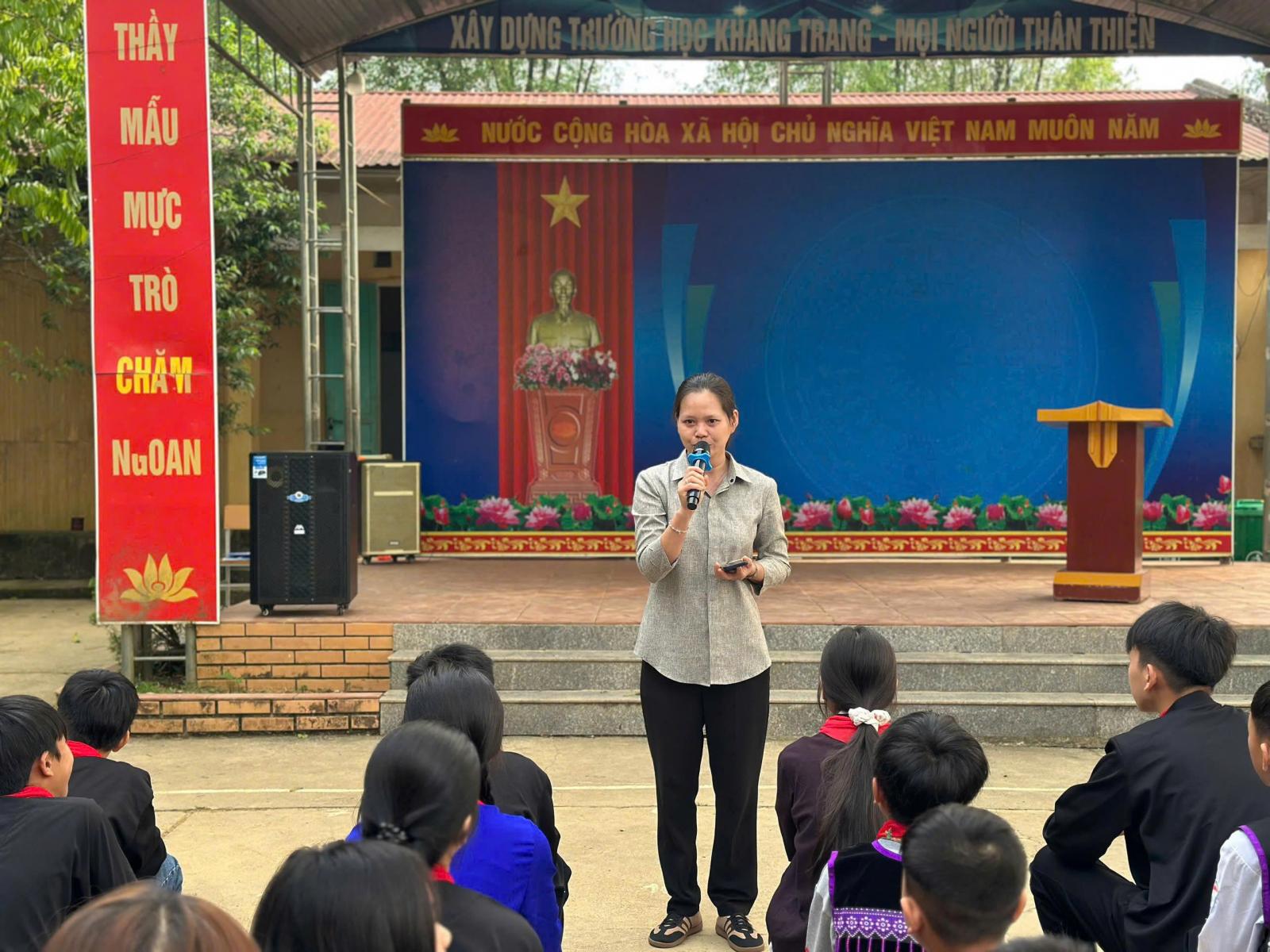 Kết nối vòng tay nhân ái